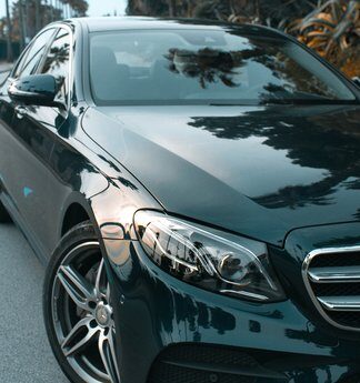 Top 4 Reasons Why You Should Rent a Mercedes Benz in Thailand